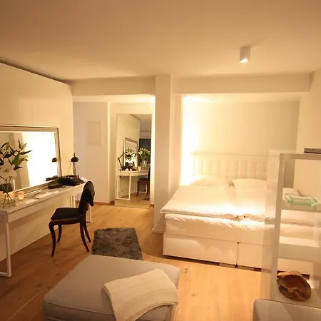 Dorya Am Ring Lägenhet Köln