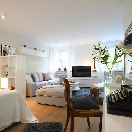 Dorya Am Ring Апартаменты Кёльн