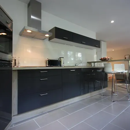 Apartment Dorya Am Ring Cologne